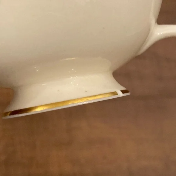 Lenox Grenoble Ivory Teacup with Elegant Floral Design & Gold Trim Vintage - Picture 4 of 5